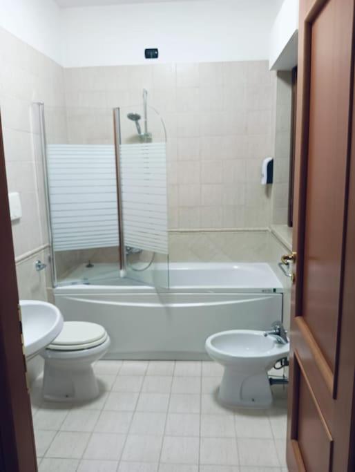 Appartamento Minerva House - Airport And Fiera Fiumicino Esterno foto