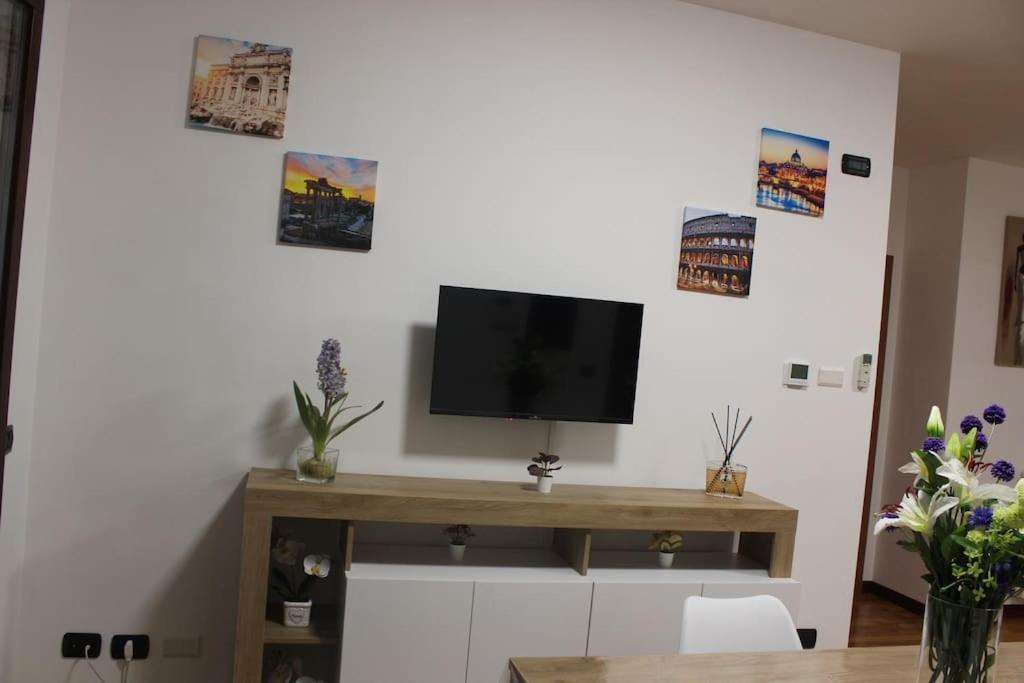 Appartamento Minerva House - Airport And Fiera Fiumicino Esterno foto